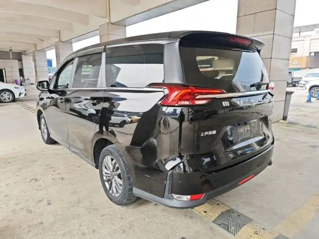 Maxus G50 — Фото автомобиля 4