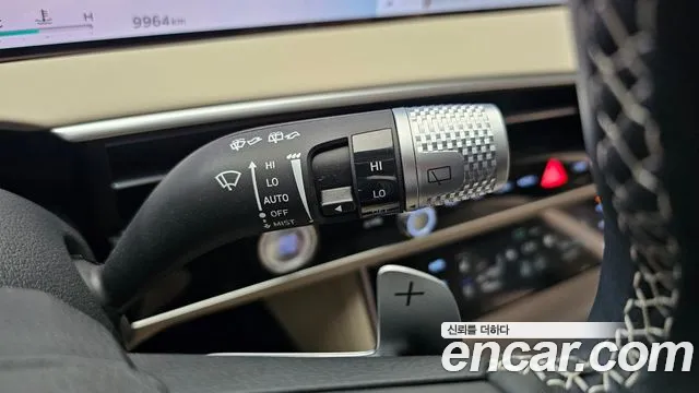 Genesis GV70 — Фото автомобиля 30