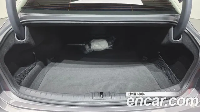 Genesis G80 Бензин 2.5 турбо AWD — Фото автомобиля 26