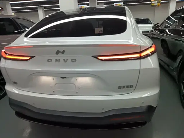Onvo L60 — Фото автомобиля 5