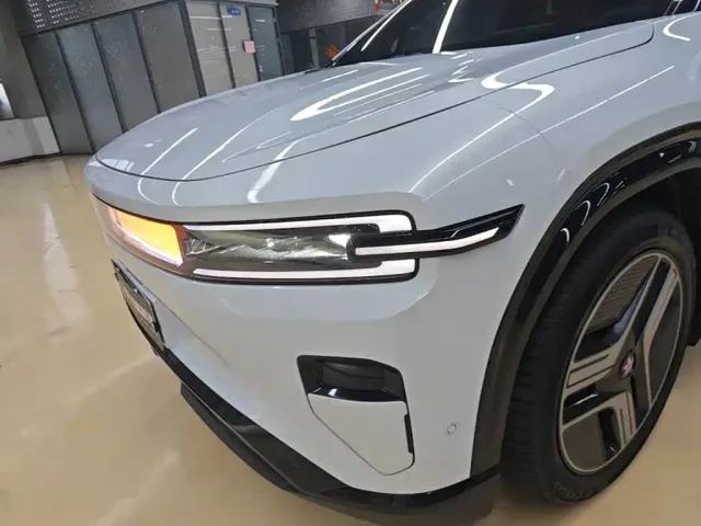 Changan Qiyuan E07 — Фото автомобиля 23