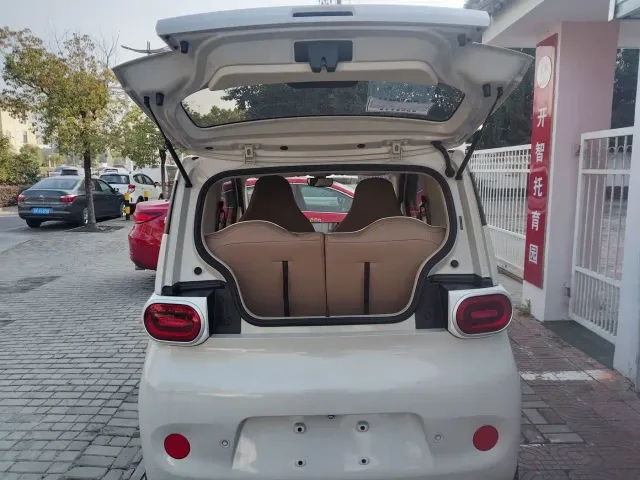 Wuling Hongguang Mini EV — Фото автомобиля 9