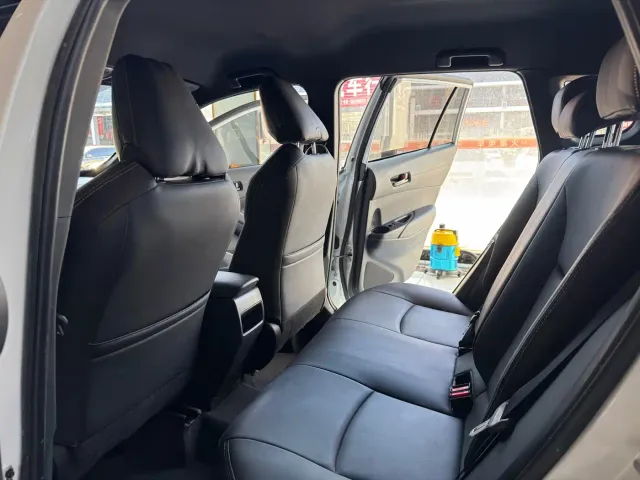 Toyota Corolla Cross — Фото автомобиля 4