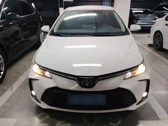 Toyota Corolla — Фото автомобиля 2