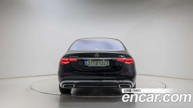 Mercedes-Benz S-Class — Фото автомобиля 4