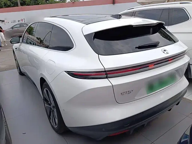 Nio ET5 Touring — Фото автомобиля 4