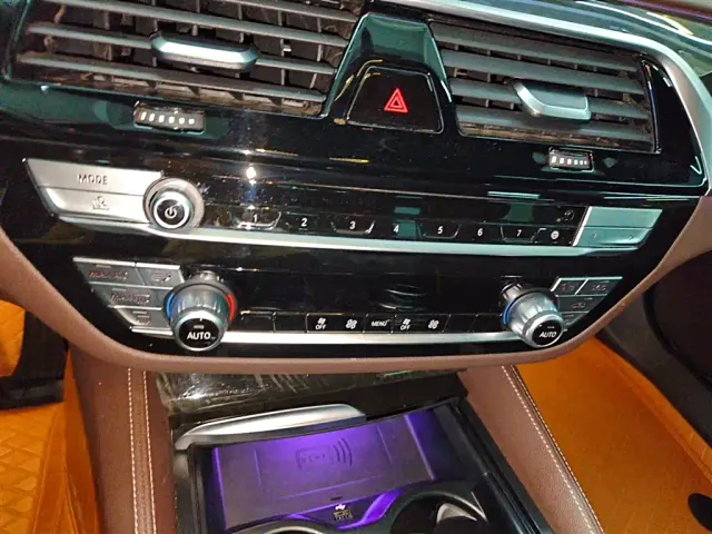 BMW 5 Series — Фото автомобиля 4