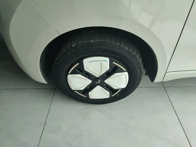 Wuling Motors Hongguang MINIEV 2024 3rd Gen 215km Advanced — Фото автомобиля 22