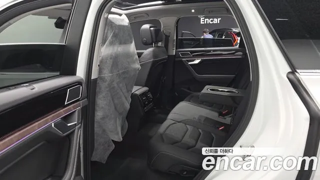 Volkswagen Touareg Touareg 3 поколение 3.0 TDI Prestige — Фото автомобиля 11