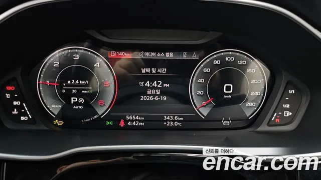 Audi Q3 35 TDI Premium — Фото автомобиля 7