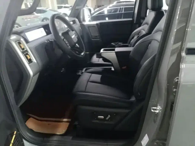 iCAR V23 — Фото автомобиля 14