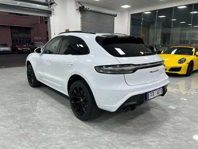 Porsche Macan — Фото автомобиля 3
