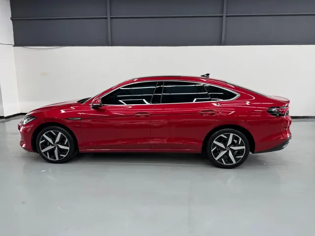 Volkswagen Lamando — Фото автомобиля 7