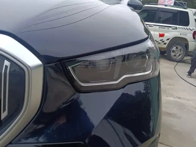 BMW 5 Series — Фото автомобиля 5