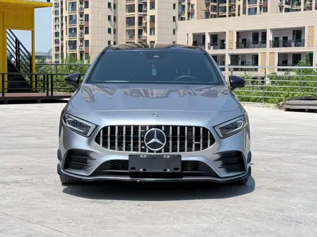 Фотография автомобиля — Mercedes-Benz A-Class AMG