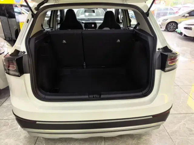 Volkswagen Tharu — Фото автомобиля 18
