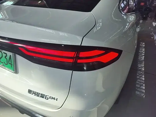 Geely Galaxy Stellar 6 — Фото автомобиля 7