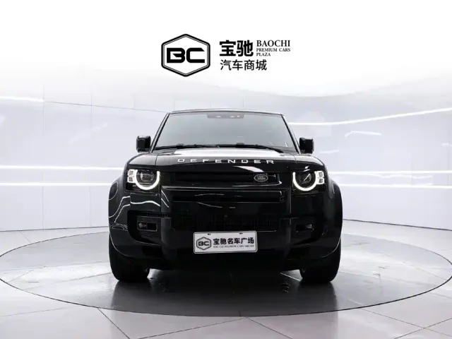 Land Rover Defender — Фото автомобиля 2