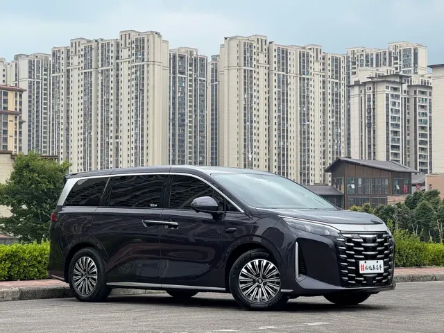 BYD Xia — Фото автомобиля 3