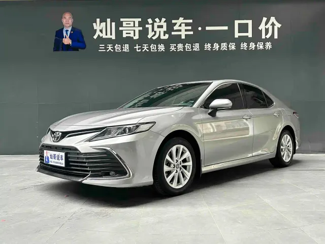 Фотография автомобиля — Toyota Camry