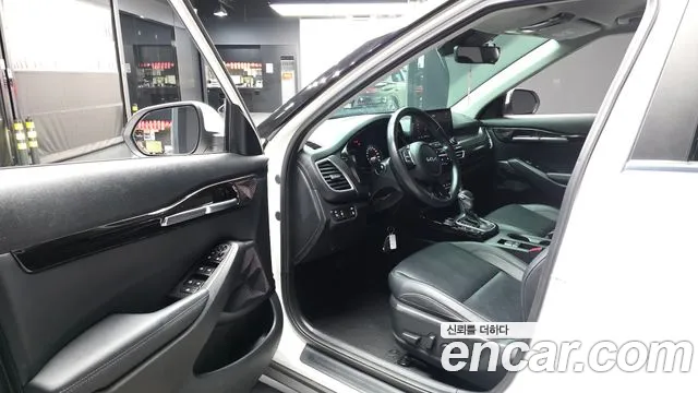 Kia Seltos — Фото автомобиля 15