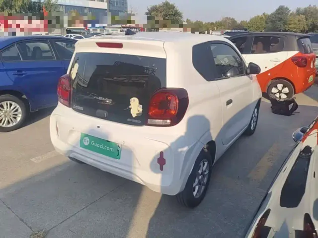 Roewe Clever — Фото автомобиля 6