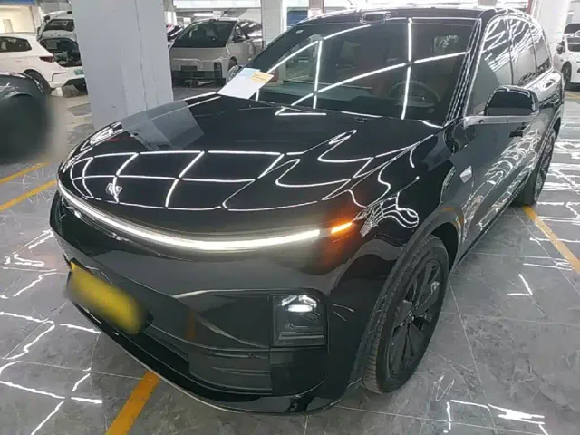 Фотография автомобиля — Li Auto L6