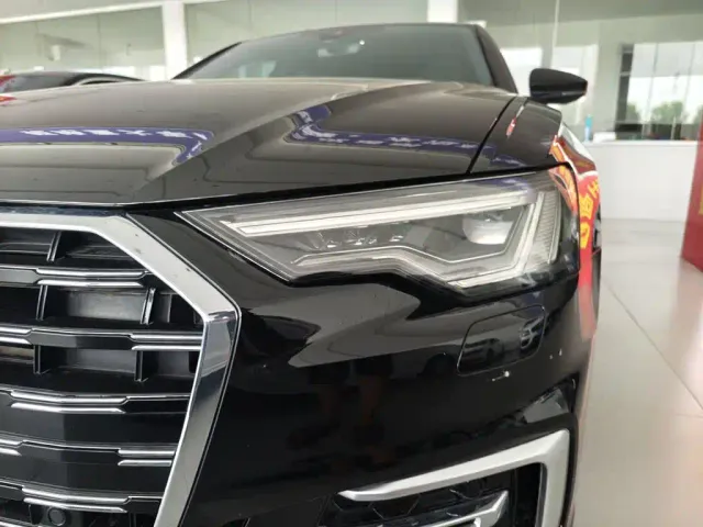 Audi A6L — Фото автомобиля 23