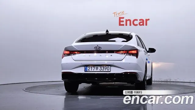 Hyundai Avante — Фото автомобиля 4