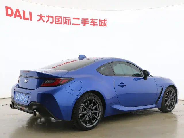 Subaru BRZ — Фото автомобиля 4