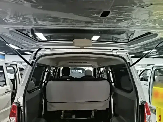 Wuling Rongguang S — Фото автомобиля 18