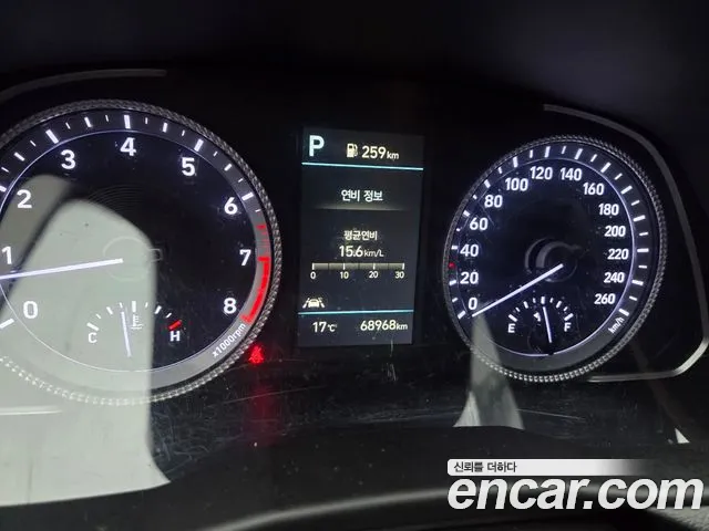Hyundai Sonata — Фото автомобиля 10