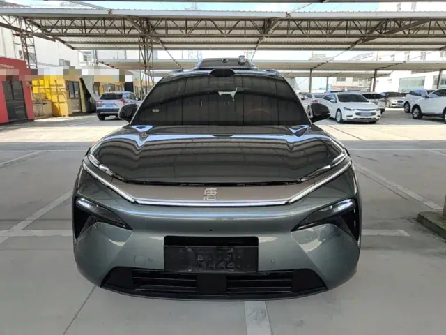 BYD Tang L — Фото автомобиля 2