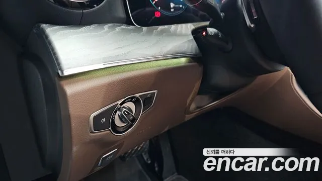 Mercedes-Benz E-Class W213 — Фото автомобиля 20