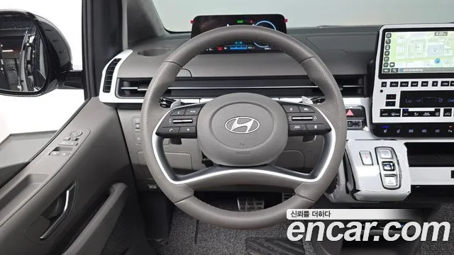 Hyundai Staria Staria 4WD Lounge 9 мест — Фото автомобиля 11
