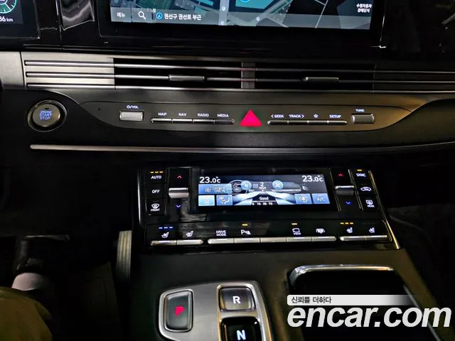 Hyundai Grandeur (New) Hybrid — Фото автомобиля 16