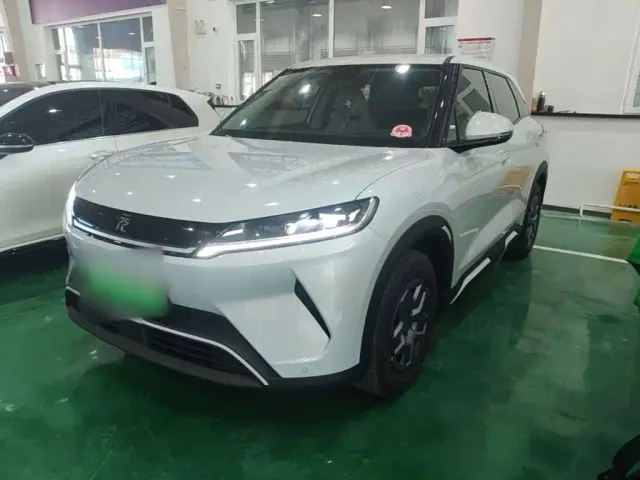 Фотография автомобиля — BYD Yuan UP
