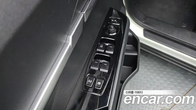 KG_Mobility_Ssangyong Torres Torres Бензин 1.5 2WD — Фото автомобиля 11