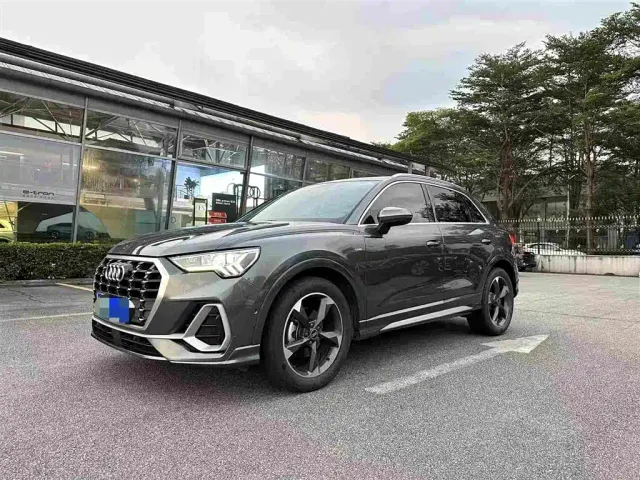 Фотография автомобиля — Audi Q3