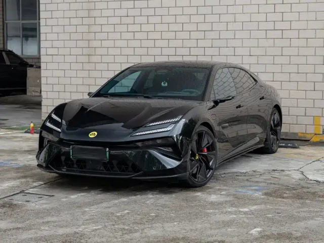 Фотография автомобиля — Lotus Emeya
