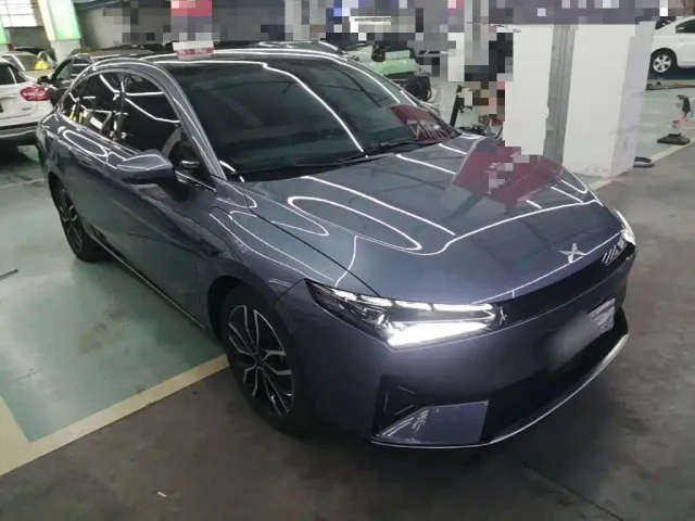 Xpeng P5 — Фото автомобиля 3
