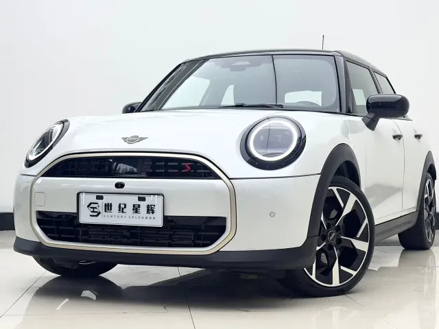 MINI Hatch — Фото автомобиля 2