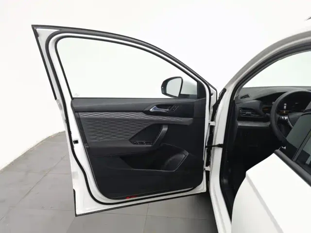 Volkswagen Tharu — Фото автомобиля 8