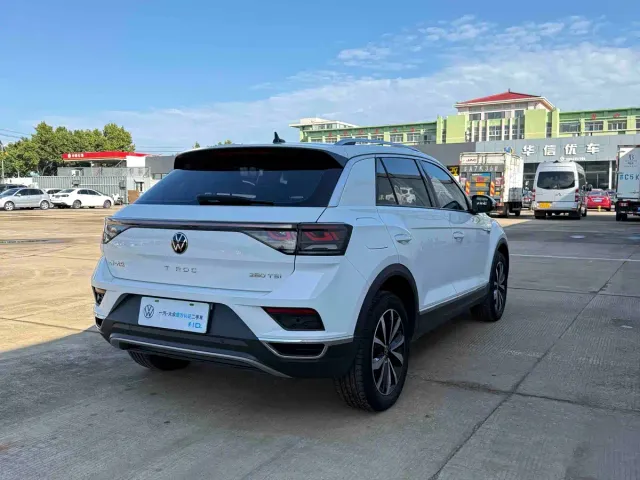 Volkswagen T-Roc — Фото автомобиля 8