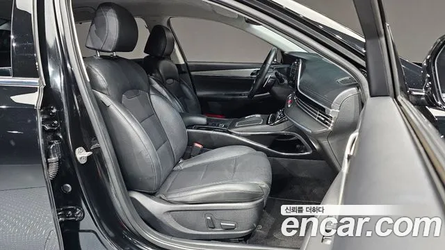 Hyundai Grandeur Grandeur (New) — Фото автомобиля 16