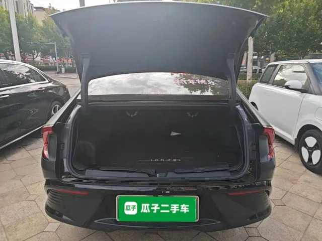 Wuling Starlight — Фото автомобиля 18