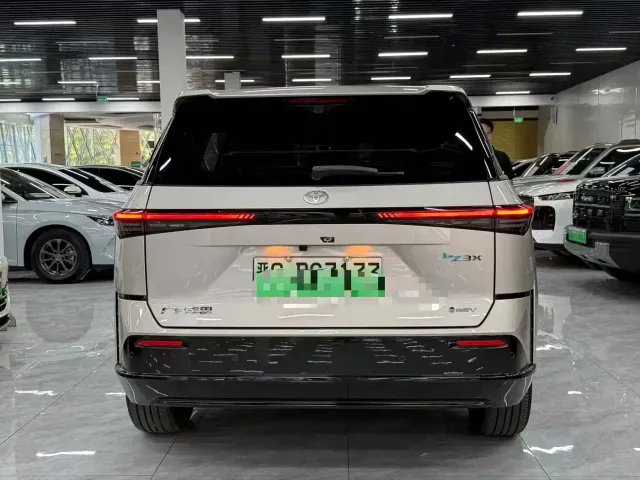 Toyota BoZhi 3X — Фото автомобиля 7