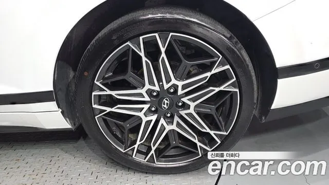 Hyundai Grandeur GN7 — Фото автомобиля 6