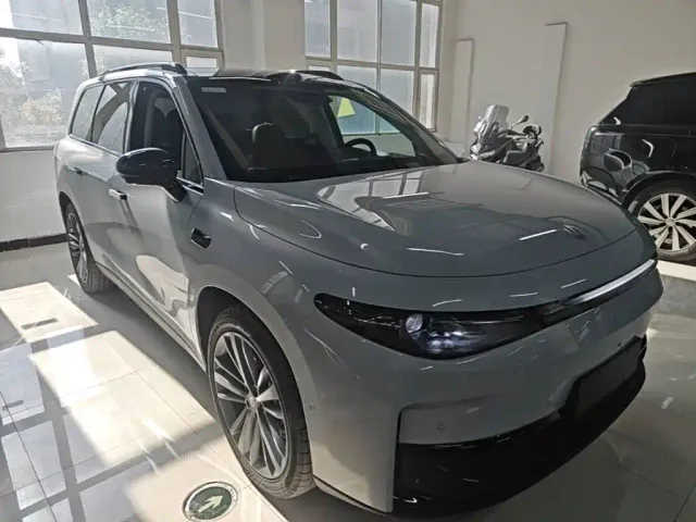 Leapmotor C16 — Фото автомобиля 3