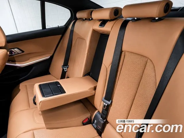 BMW 3-Series 3 серия (G20) 320i M Sport — Фото автомобиля 11